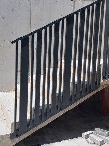 Stopniščna ograja - pokončne palice z ročajem - COMBO 2